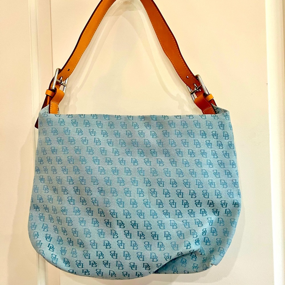 Dooney & Bourke shoulder bag